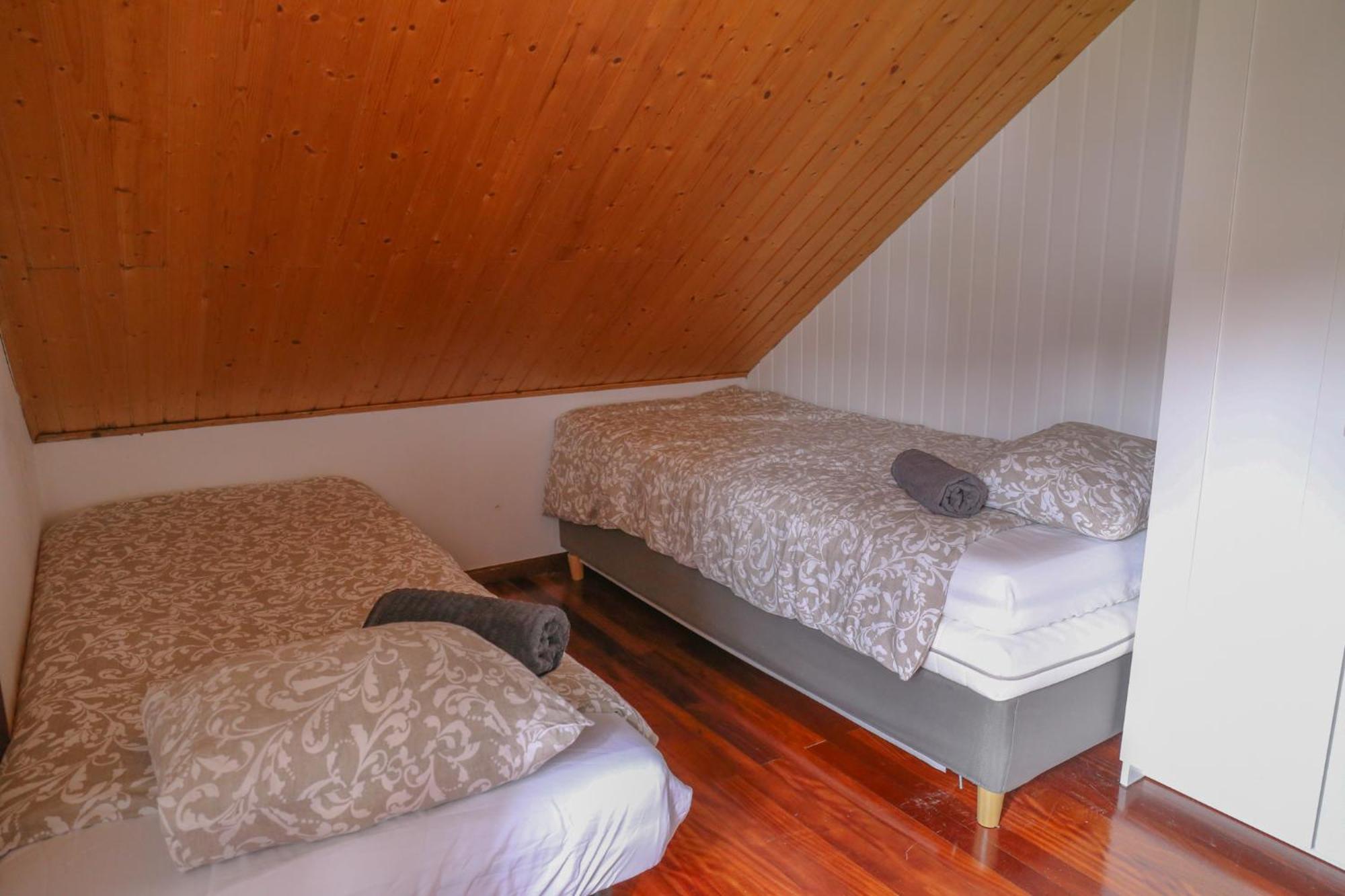 Beachfront Surf & Holiday House, Charming & Quiet Villarrube Eksteriør billede