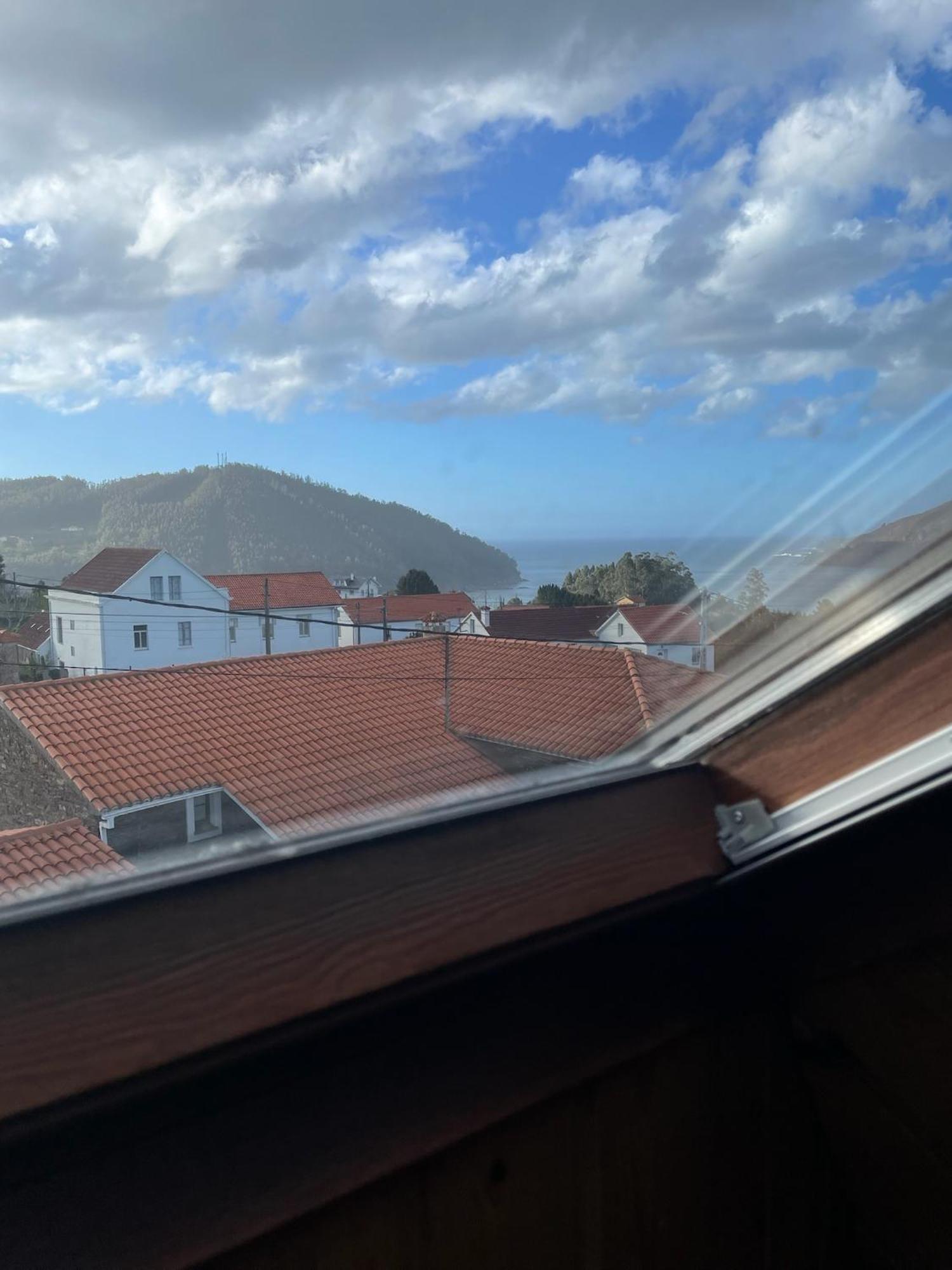 Beachfront Surf & Holiday House, Charming & Quiet Villarrube Eksteriør billede