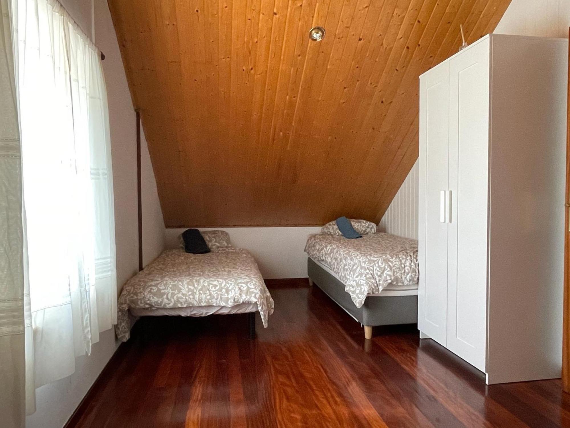 Beachfront Surf & Holiday House, Charming & Quiet Villarrube Eksteriør billede