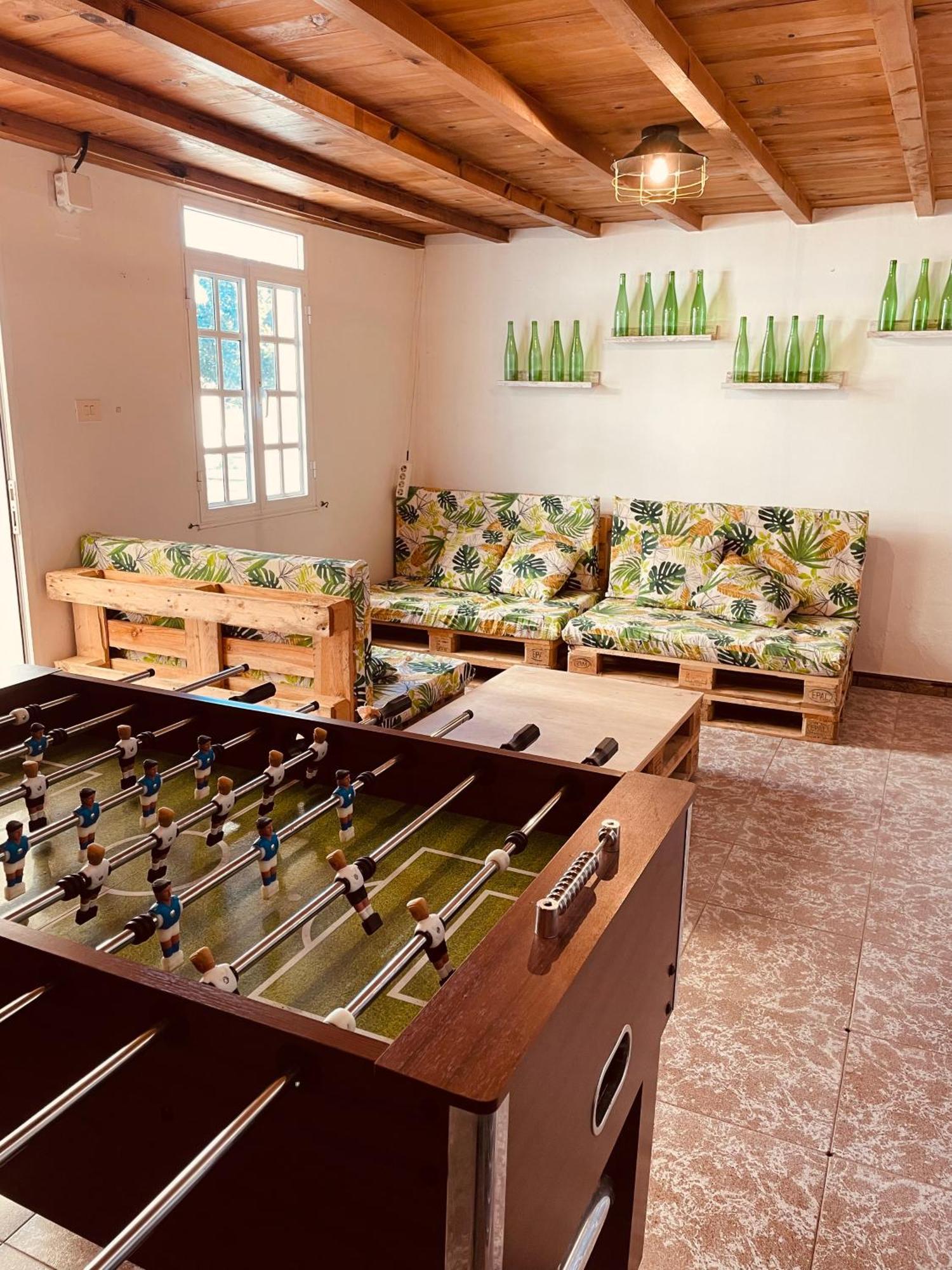 Beachfront Surf & Holiday House, Charming & Quiet Villarrube Eksteriør billede