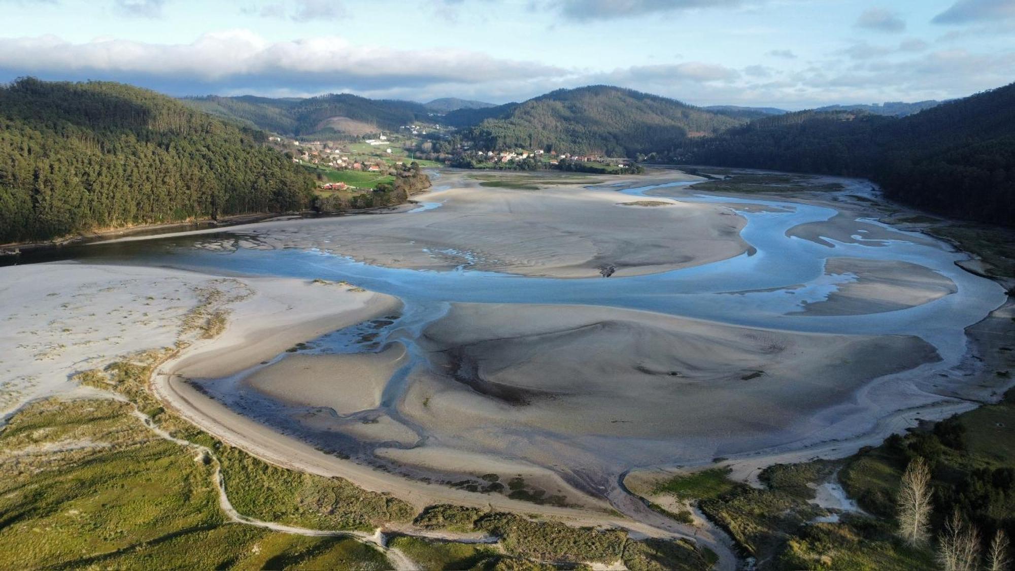 Beachfront Surf & Holiday House, Charming & Quiet Villarrube Eksteriør billede