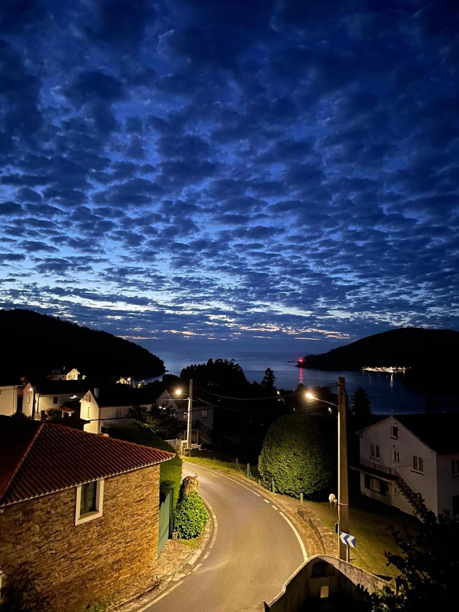 Beachfront Surf & Holiday House, Charming & Quiet Villarrube Eksteriør billede